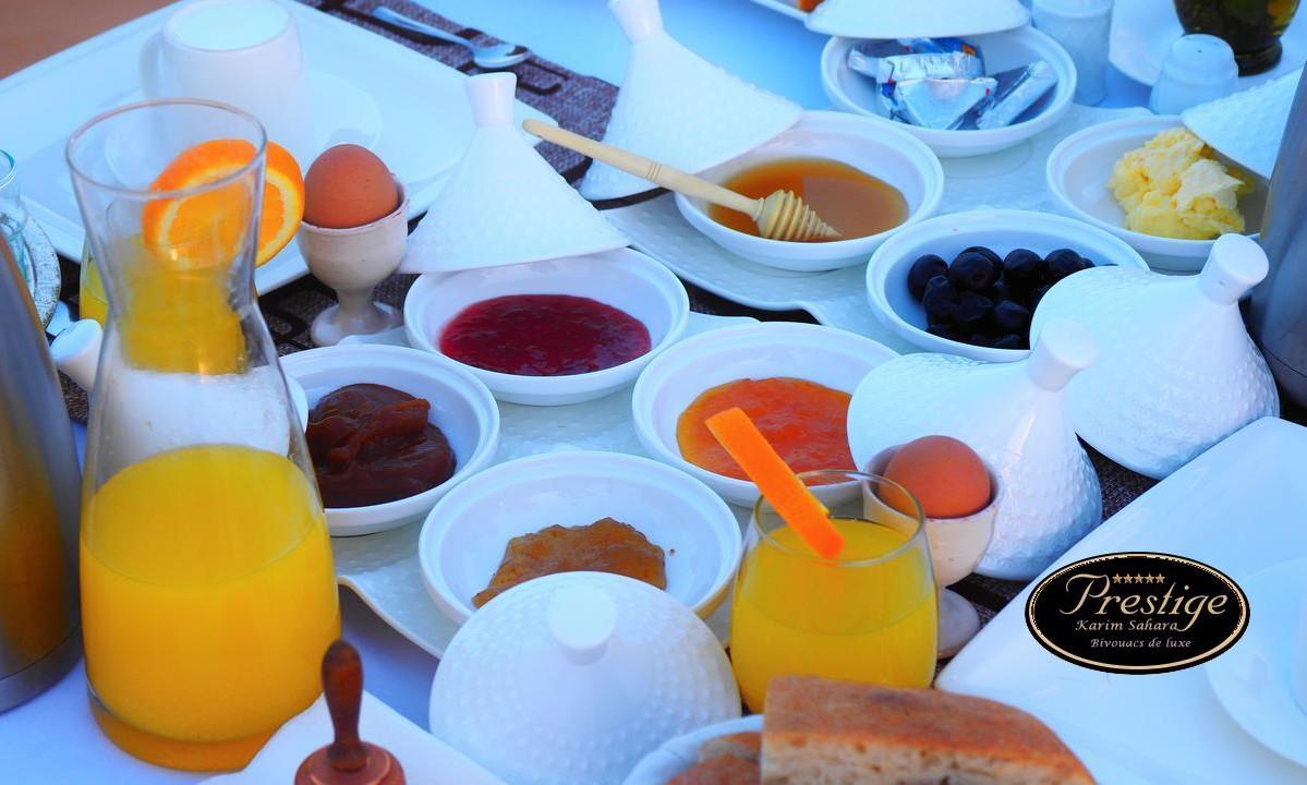 Karim Sahara Prestige Hotel Zagora Buitenkant foto
